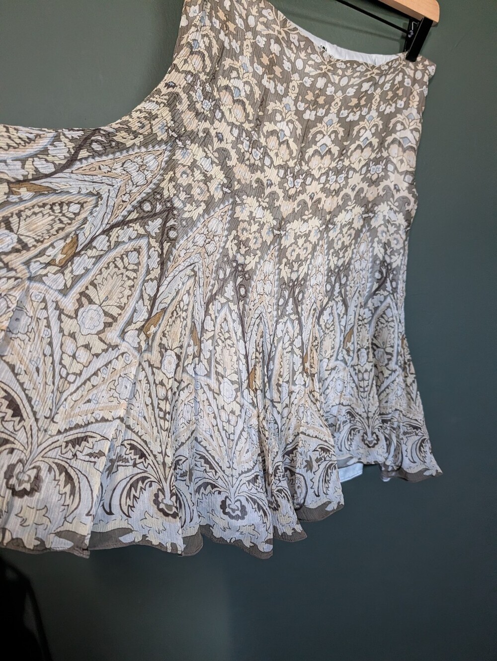 T Tahari 100% Silk Printed Circle Skirt - Picture 5 of 10
